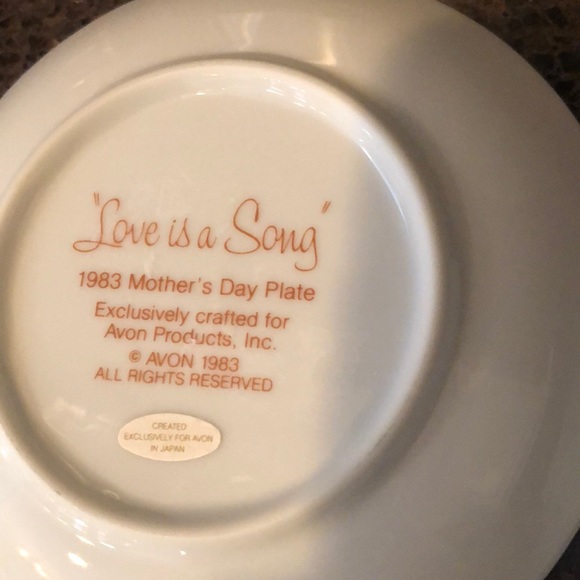 Vintage Avon 1980’s 1990’s Mother’s Day Plates - Picture 12 of 12